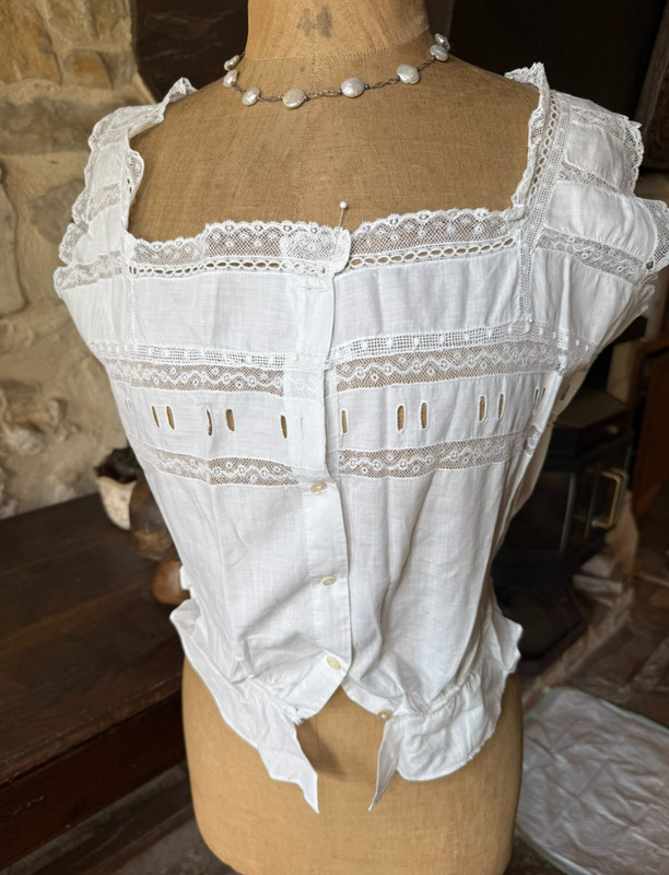 19th century camisole-corset – lace and embroidery