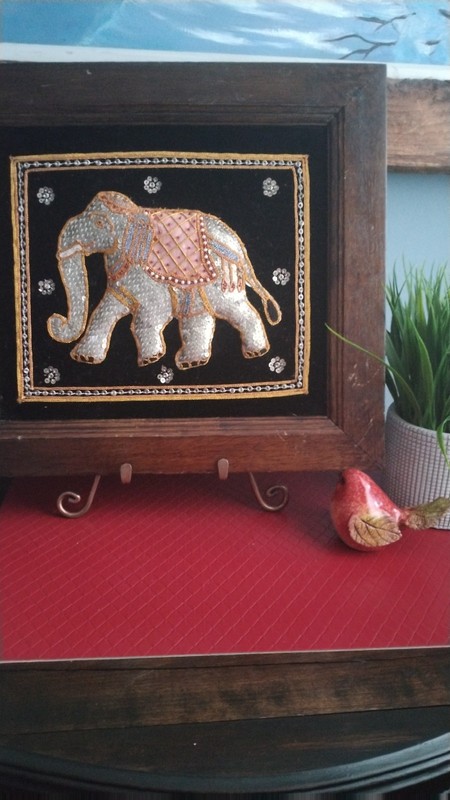 VINTAGE THAI PEARL BEAD SEQUIN WOOD FRAMED ART ELEPHANT BLACK VELVET 15.5”x14”