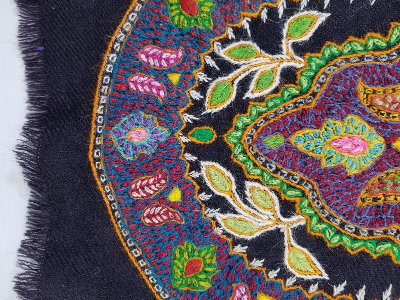 Vintage Traditional Kashmiri Handwoven Floral Motif Panel 46x45cm gallery