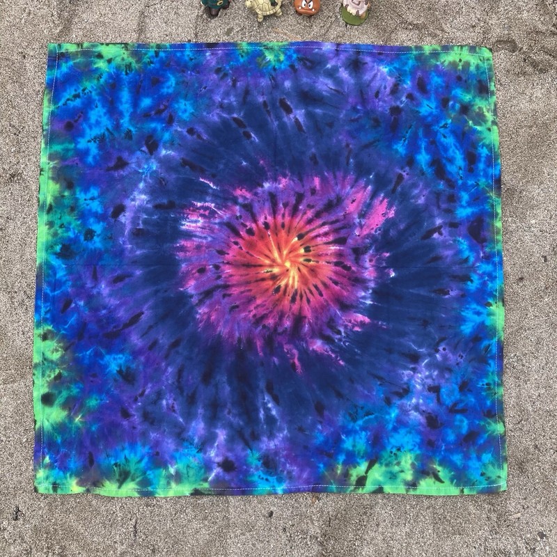Handmade Tie Dye Sky Pattern Small Tapestry on 100% Cotton