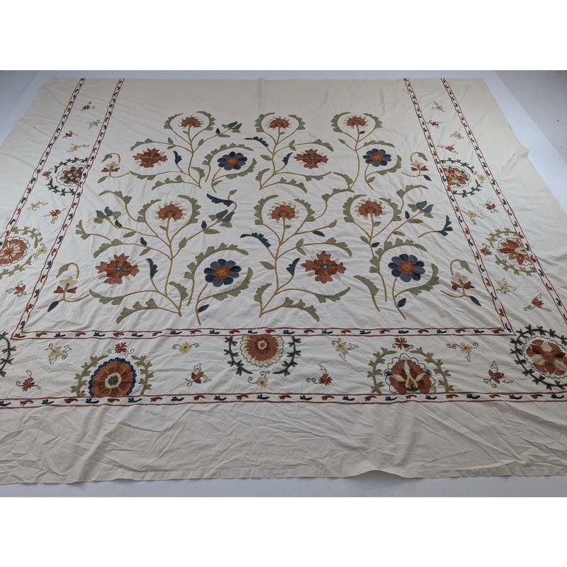 Vintage Suzani Crewel Embroidered Botanical Pattern Textile Throw 272x232cm