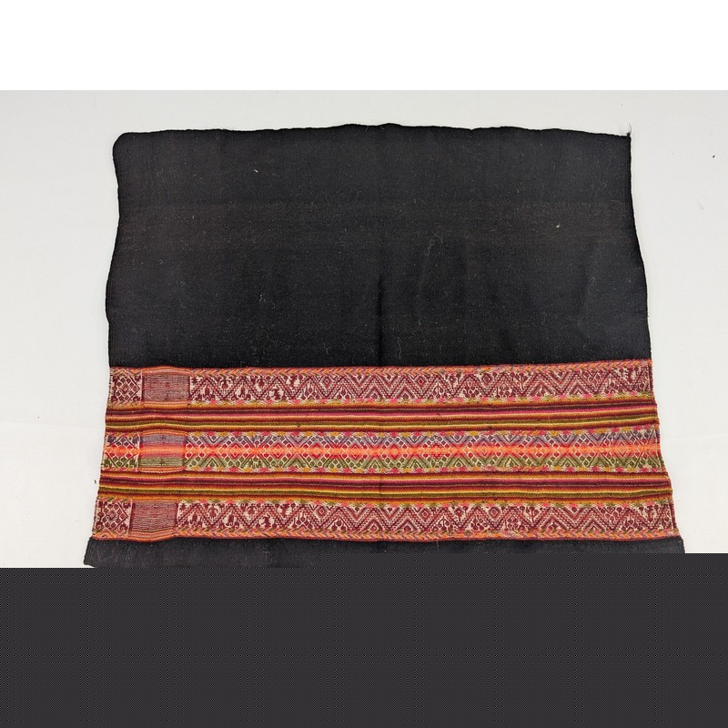 Vintage Traditional Bolivian Aguayo Handwoven Wool Textile 36x30in