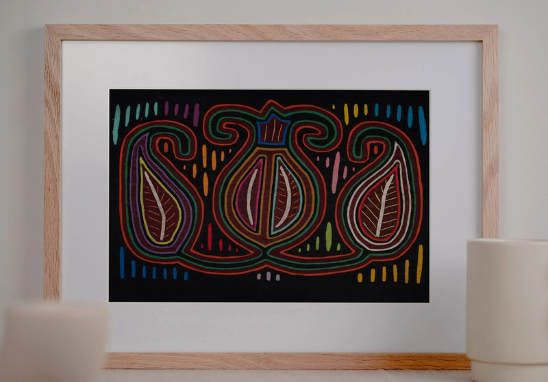 Super Symmetry Family Crest Mola gallery