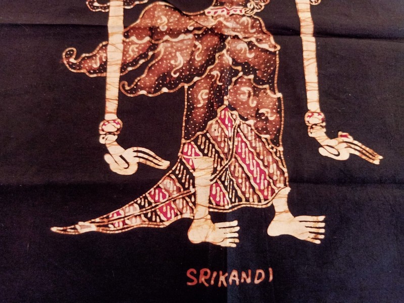 SRIKANDI FEMALE WARRIOR HAND DRAWN BATIK PAINTING HOME DECORATION WALL HANGING gallery