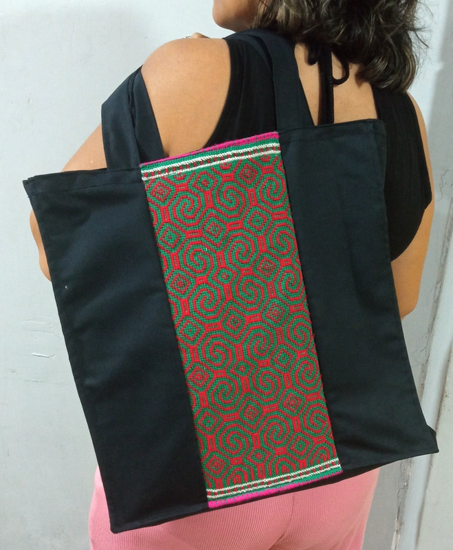 Shipibo Native Hand Embroidery Kene Design bag