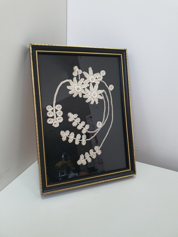 Crochet Floral Picture Framed Black & Gold 19cm x 14cm