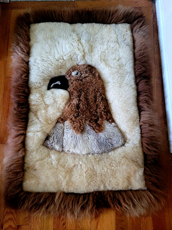 Vintage Unusual Alpaca Llama Eagle Head Fur Wall Hanging Rug 37 x 26