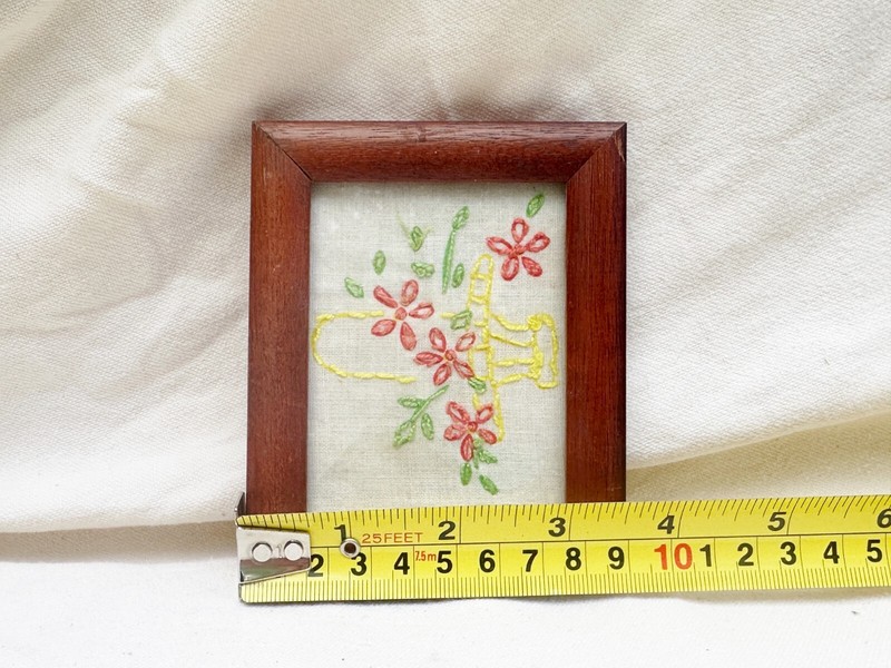 VINTAGE FRAMED HOMEMADE NEEDLEWORK ART WORK gallery