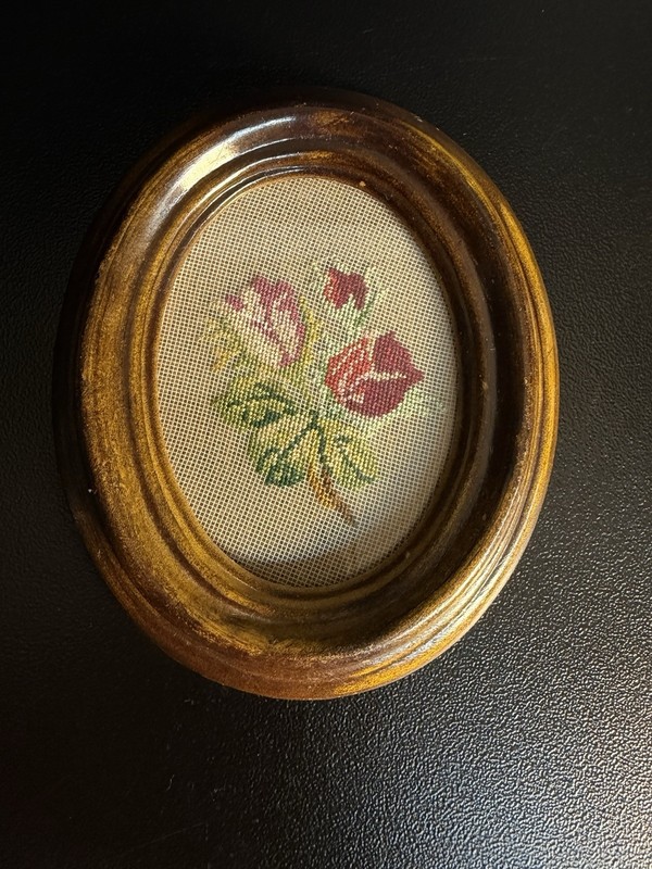 Vtg Mini Needlepoint Rose In Wooden Frame