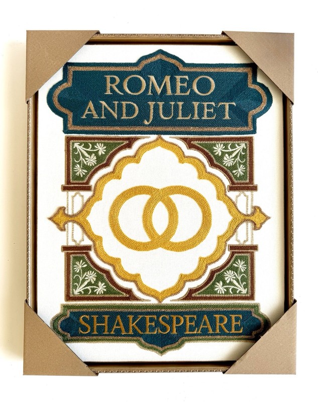 ⚜️New BP Home Textile Embroidered Art Romeo & Juliet Shakespeare Book Decor