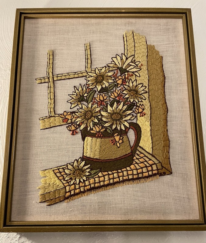 Vintage Framed Crewel Daisy Bouquet Picture Hand Made Wood Frame Gold