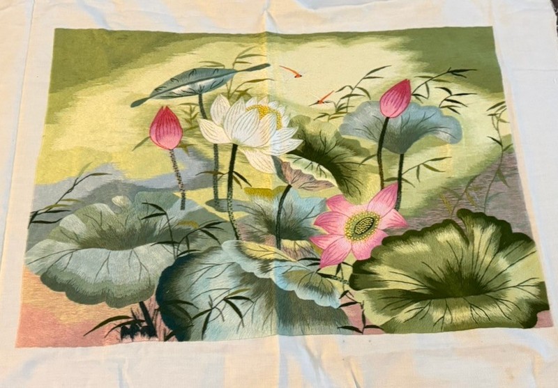Silk Art Embroidery Susho Suzhou Handmade Lotus Flower Finished Unframed