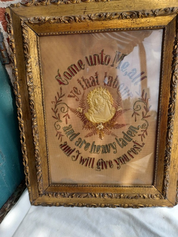 ANTIQUE VICTORIAN MOTTO COME UNTO ME CELLULOID JESUS PAPER PUNCH EMBROIDERY FRAM