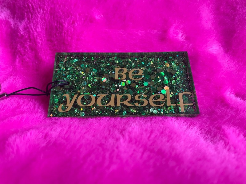 House décor items House decoration keychain accessories Be yourself quote