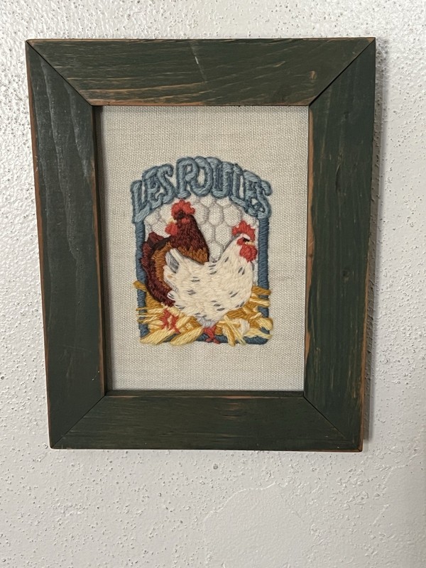 Framed Chicken COTTAGE COUNTRY SHABBY CHIC LES POULES Crewel Wall Art 7×9