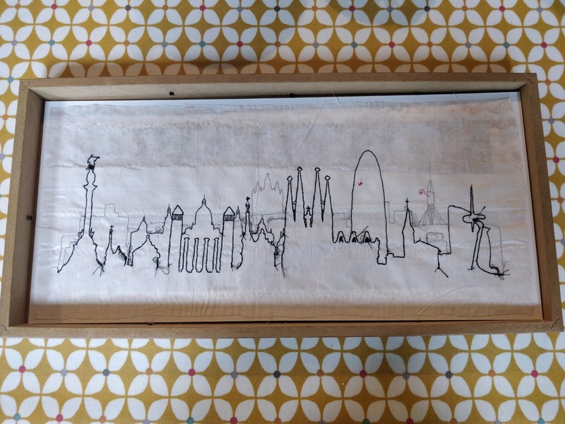 Thread & Clay TEXTILE ART MACHINE EMBROIDERED PICTURE OF Barcelona gallery