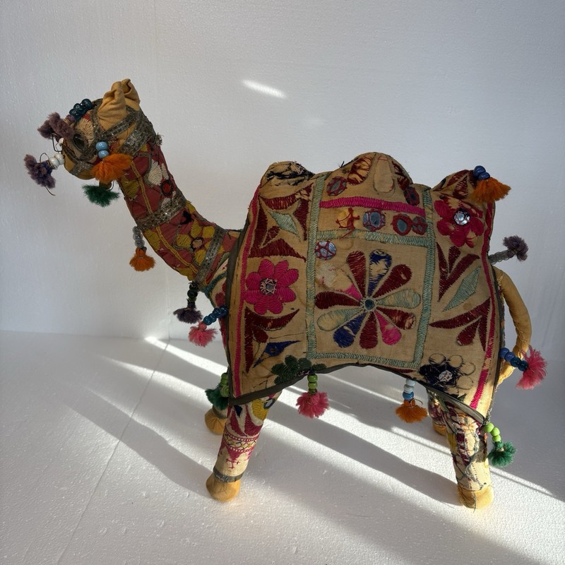 Vintage India Folk Art Camel Woven Fabric Mirrors Beads BOHO Rajasthan 15” READ