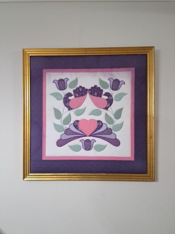 VINTAGE FRAMED LARGE QUILT SQUARE ART BIRD & HEART MOTIFS !SIGNED!
