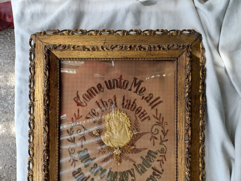 ANTIQUE VICTORIAN MOTTO COME UNTO ME CELLULOID JESUS PAPER PUNCH EMBROIDERY FRAM gallery