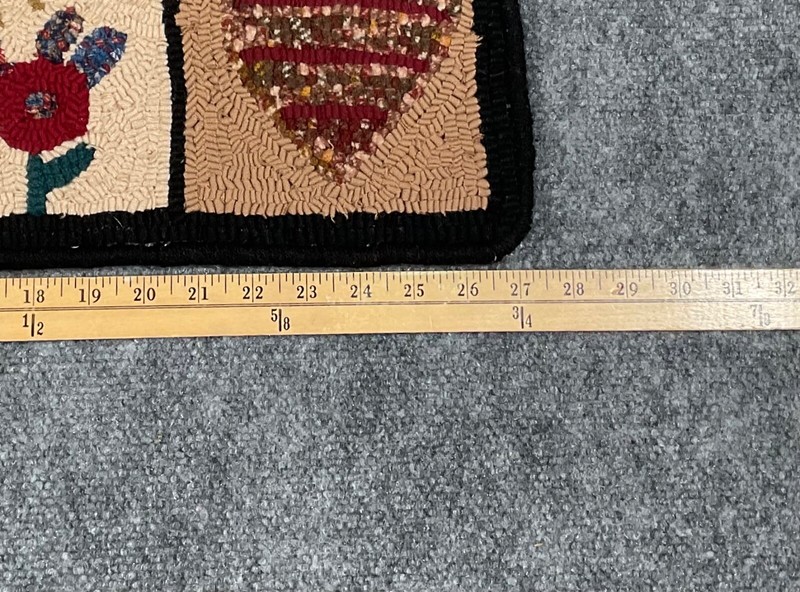 Primitive Hand Hooked Wool Rug Folk Art Crow Flag Hearts Stars 27” x 21” gallery