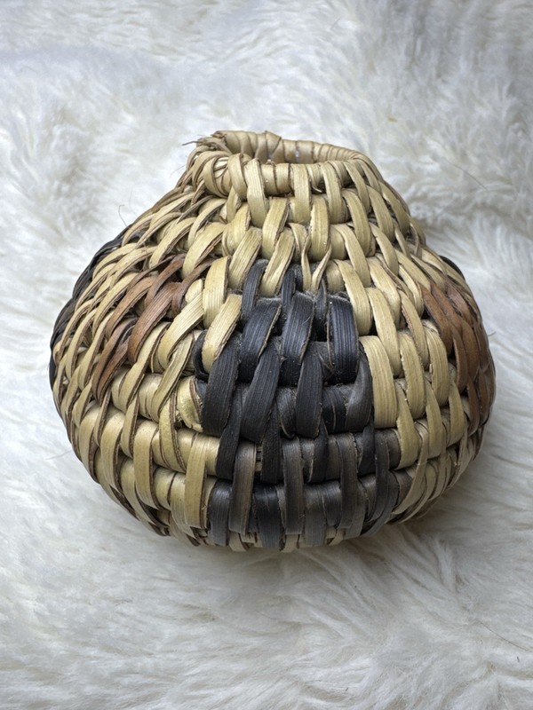 Vintage Artisan Handwoven Mini Basket Natural Fiber Neutral Tones gallery