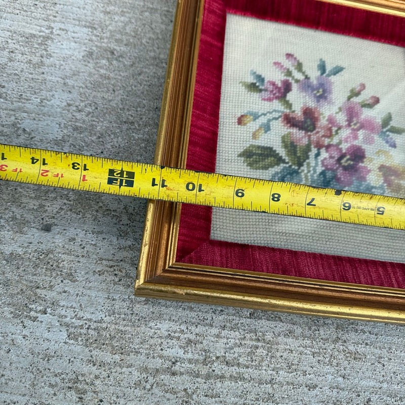 Vintage Floral Flowers Gold Red Framed Finished Needlepoint 11x13 Picture Art gallery
