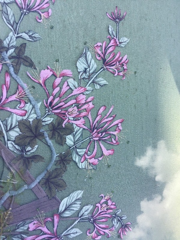Beautiful F/G Applique “Honeysuckle & Ivy on Fence” Jean Hulett 46.5cm X 38.5cm gallery