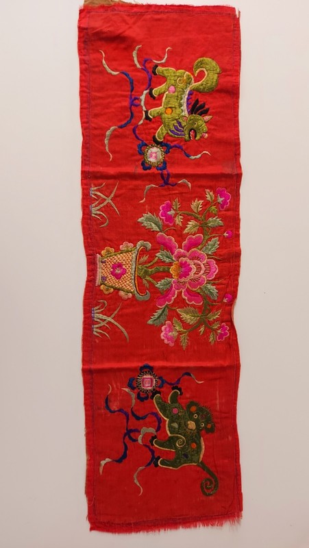 Hand Embroidered Traditional Floral Animal Tapestry, 29x9 in, Unframed