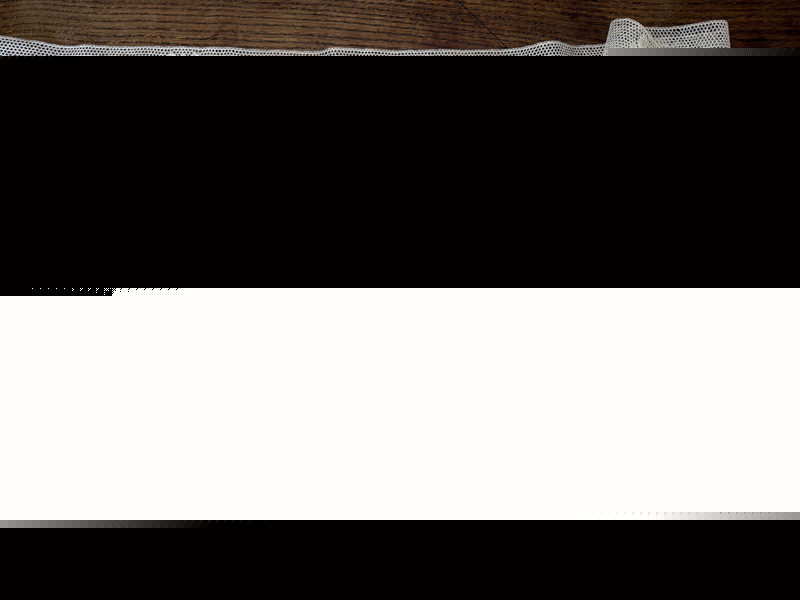 ANTIQUE LACE – long flounce of POINT DE PARIS bobbin lace, circa 1900