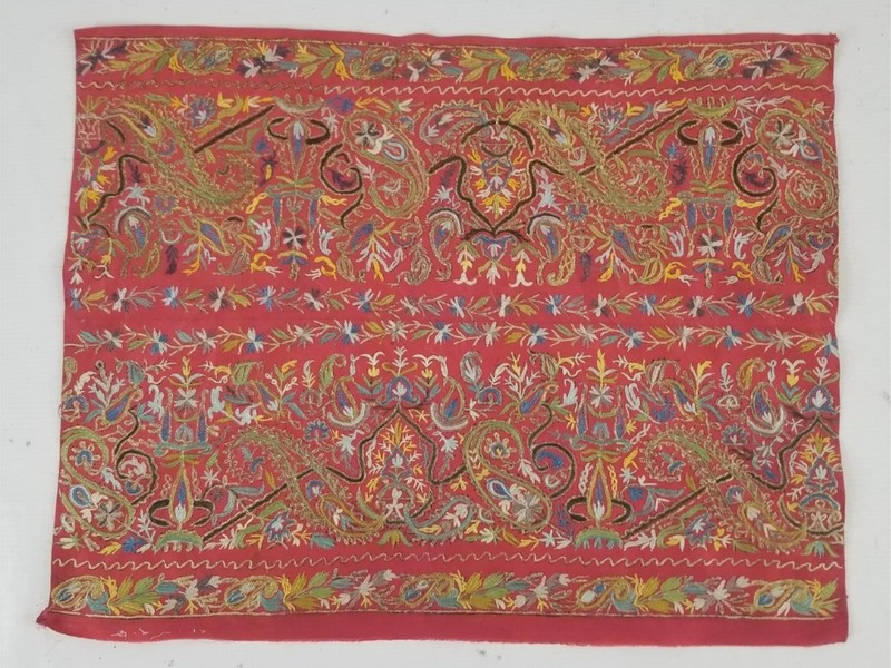 Vintage Traditonal Kashmiri Crewel Embroidered Paisley Textile Panel 22x17inch