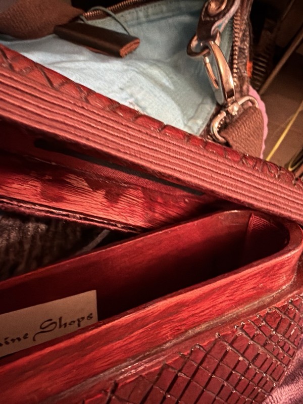 Vintage Carved Wood Clutch Red Lacquer Elaine Shara Art Tassel Purse