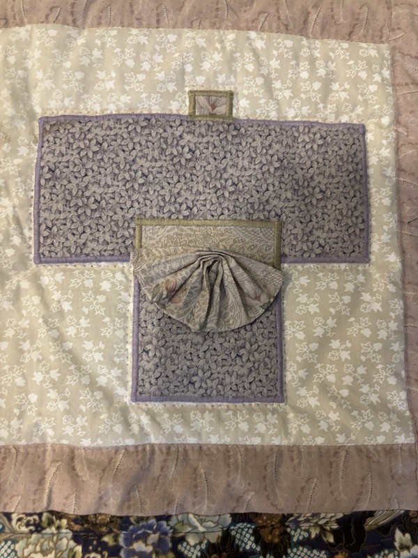Japanese Kimono Lap Quilt Or Hanging 28” Foo Dog Shishi Dragon Fabric Art Craft gallery