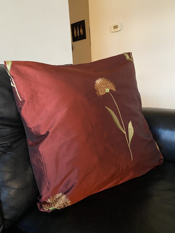 Luxury pillow cover 20x20 Inches. 100% silk .Handmade. Double Sided. gallery