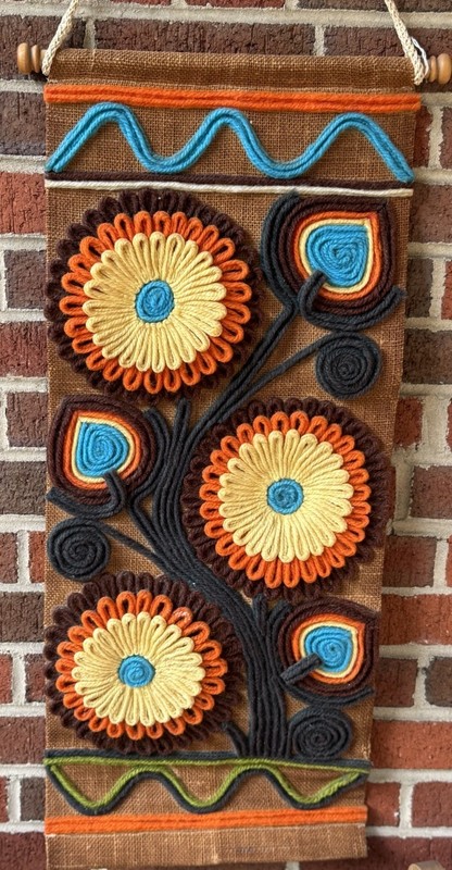 1970s VTG Mod Yarn Folk Art Handwoven Burlap Wall Hanging Scroll Floral Mexico?