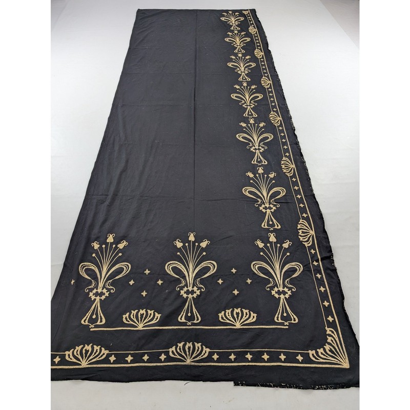 Vintage Traditional European Floral Vine Embroidered Textile 139x52in
