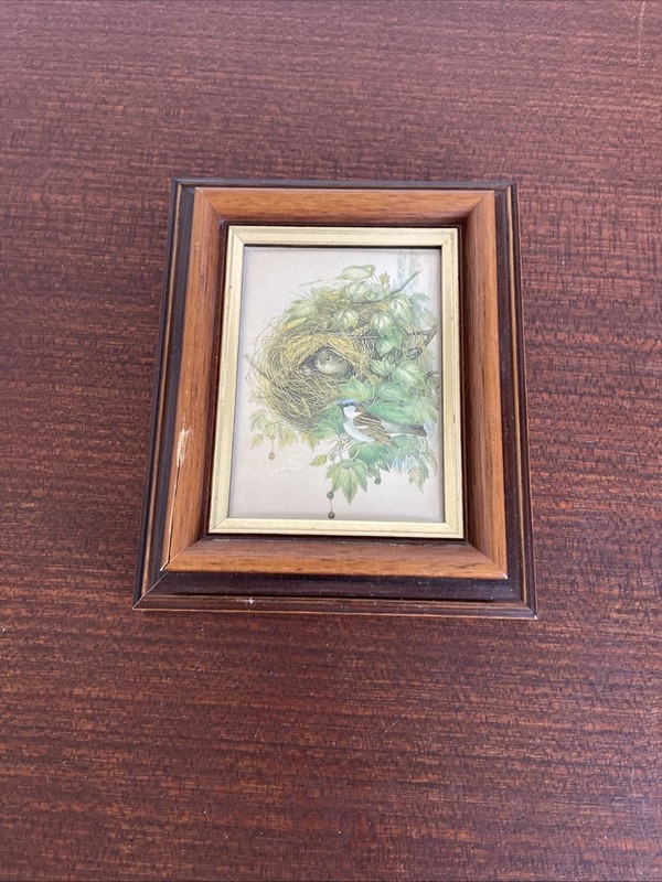 Vintage Framed Silk Picture of Of Birds Nesting In Wooden Frame 2.5“ X 3.5“