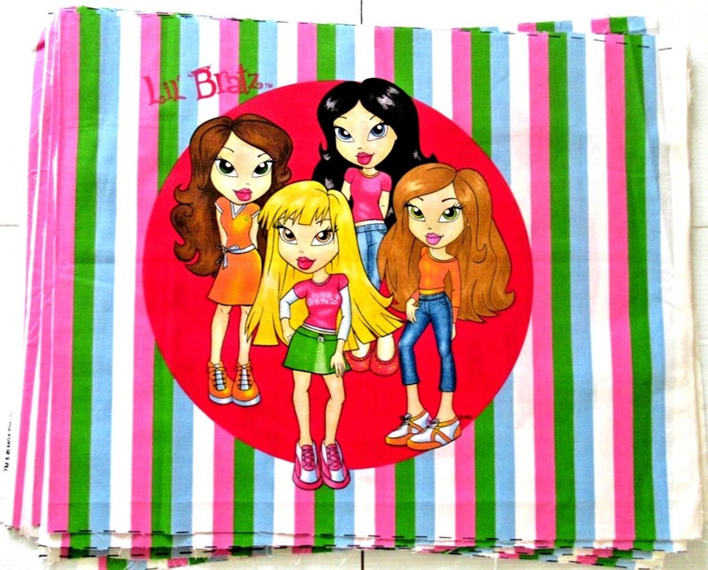 «LIL’ BRATZ / FABRIC PRINT» ~ (17″ X 21″) ~ ** WALL ART / QUILTING ** #49
