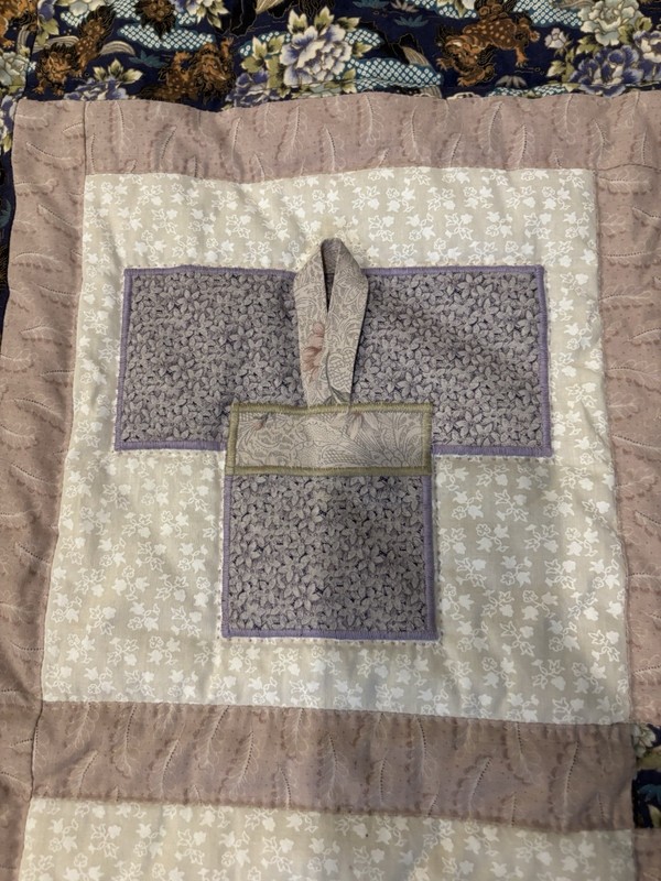 Japanese Kimono Lap Quilt Or Hanging 28” Foo Dog Shishi Dragon Fabric Art Craft gallery