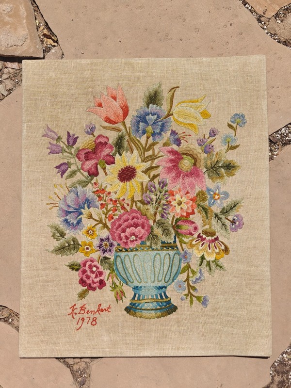 American Crewel Elsa Williams Floral Bouquet Embroidery Lg Panel 24×20 1978