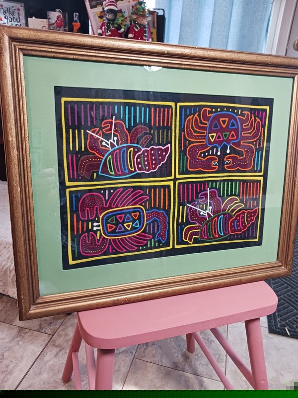 Vintage Kuna Mola Panama Framed Fabric Art «Ocean Life»