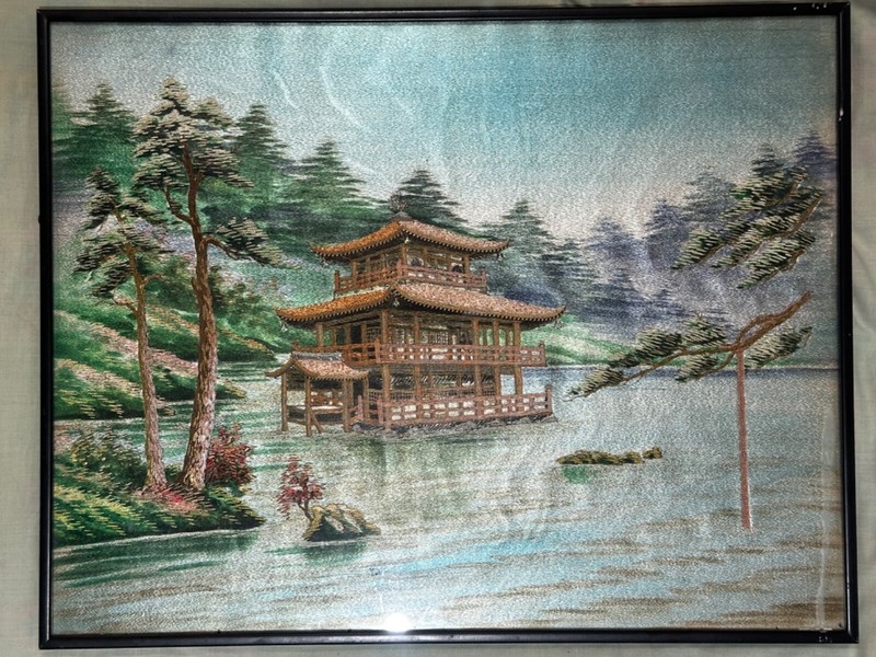 2 Japanese embroidered pictures, superb quality