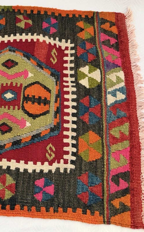 Handwoven 100% Wool 18”x41” Kilim Excellent Condition! gallery