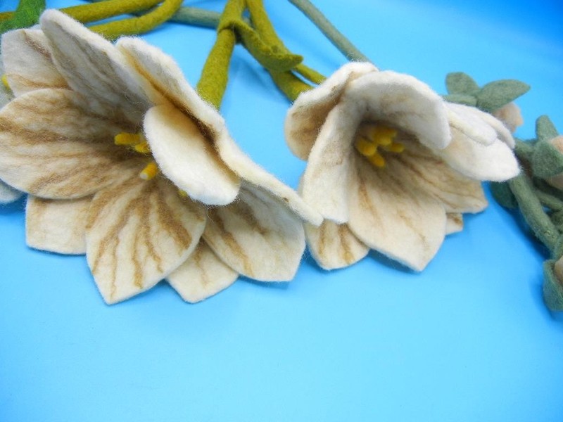 Needle Felted New Zealand Sheeps Wool 10 Flowers Nepal Artisan Made Wired Stems gallery