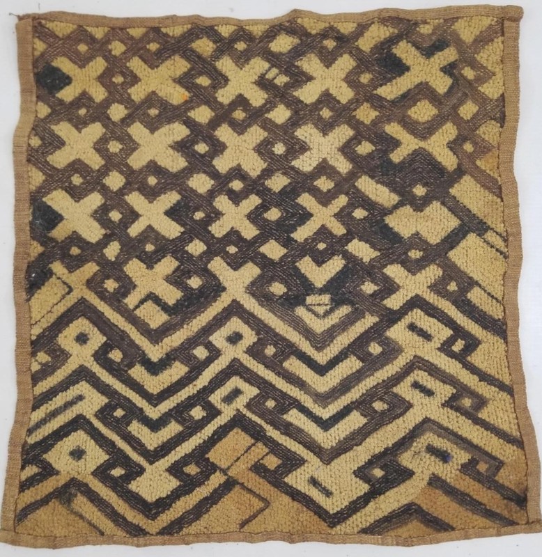 Vintage African Handmade Shoowa Velvet Raffia Textile 45x45cm