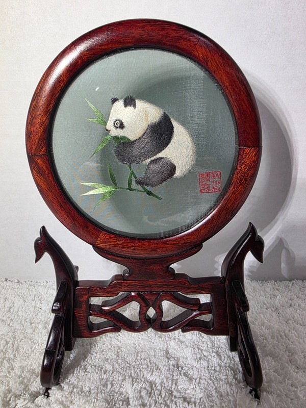 Vintage Chinese Art Double-Sided Suzhou Silk Embroidery Panda w/ Rosewood Stand