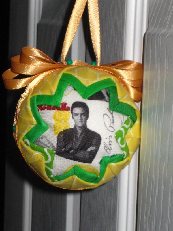 Elvis Presley, celebrity ball ornament, 3 inch yellow & Green