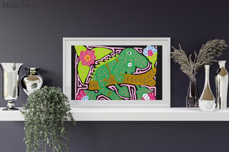 Pink and Green Iguana Parrot Mola gallery