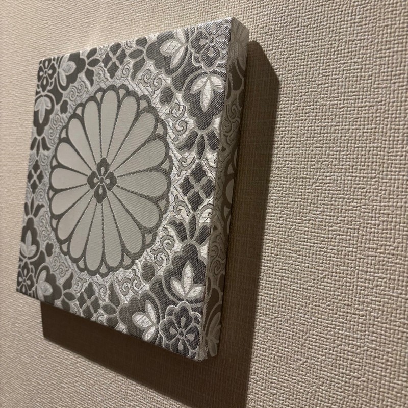 Kyoto Nishijinori Brocade white chrysanthemum art panels 20x20cm Japan New Rare gallery