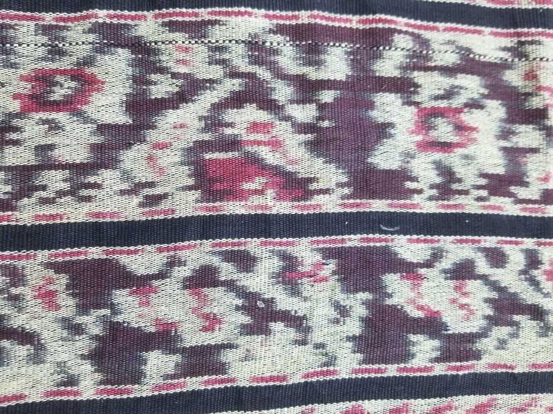 Vintage Indonesian Handwoven Sumba Ikat Textile 215x117cm gallery