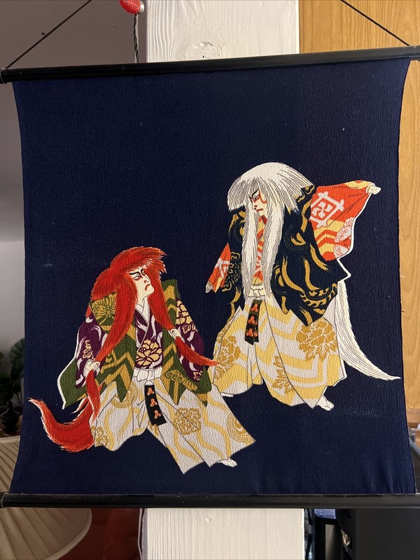 GORGEOUS JAPANESE KABUKI SILK TAPESTRY PAINTING UNSIGNED, HUNG ART